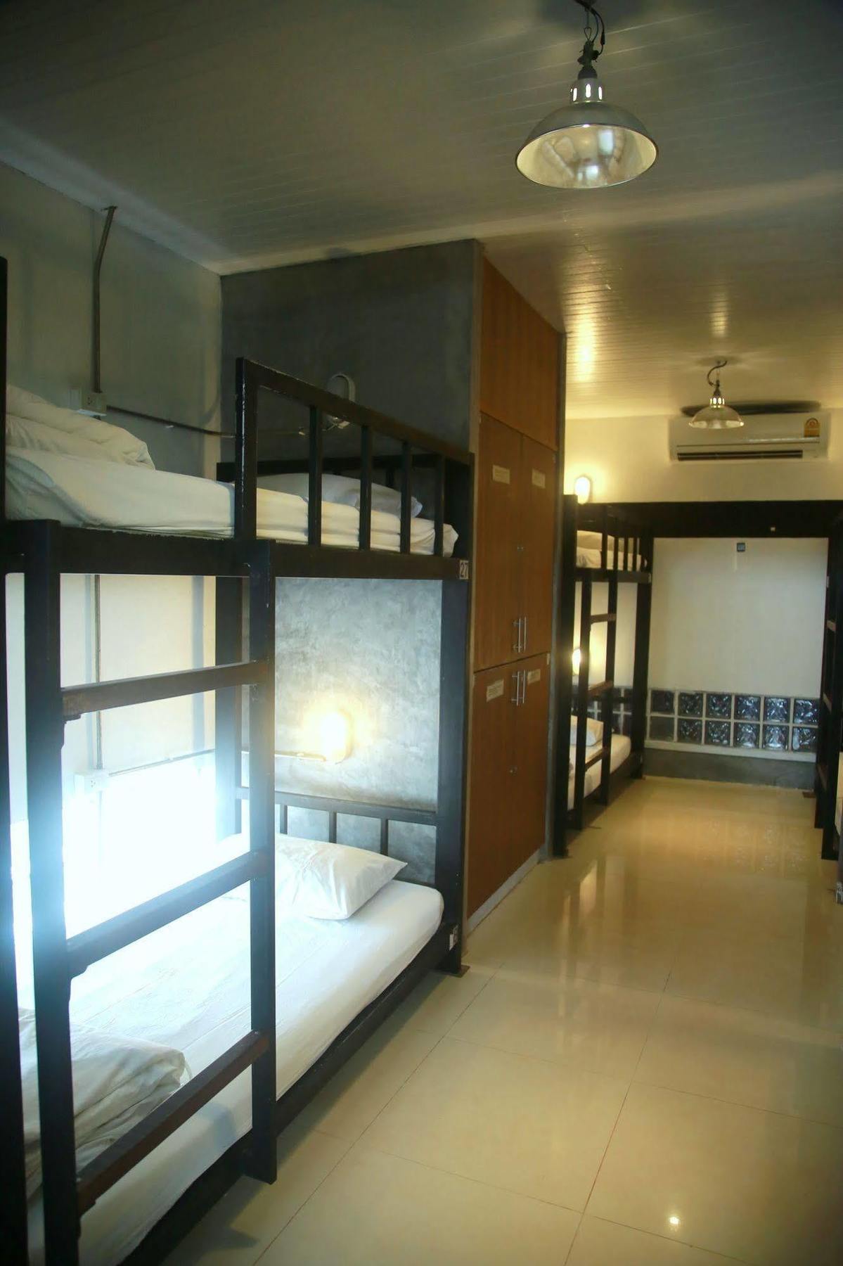 Oyo 585 Freedom Hostel @ Phi Phi Экстерьер фото