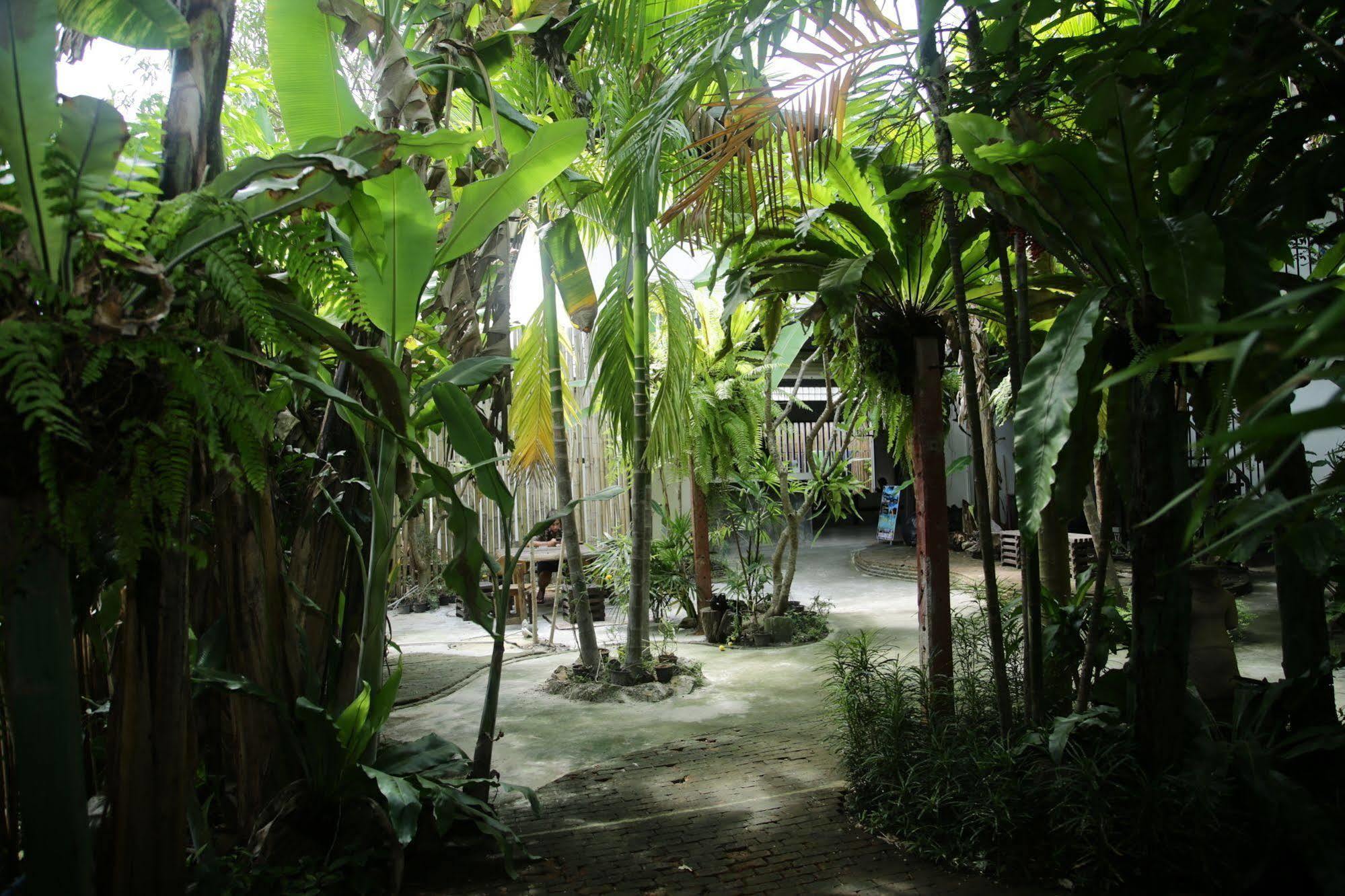 Oyo 585 Freedom Hostel @ Phi Phi Экстерьер фото