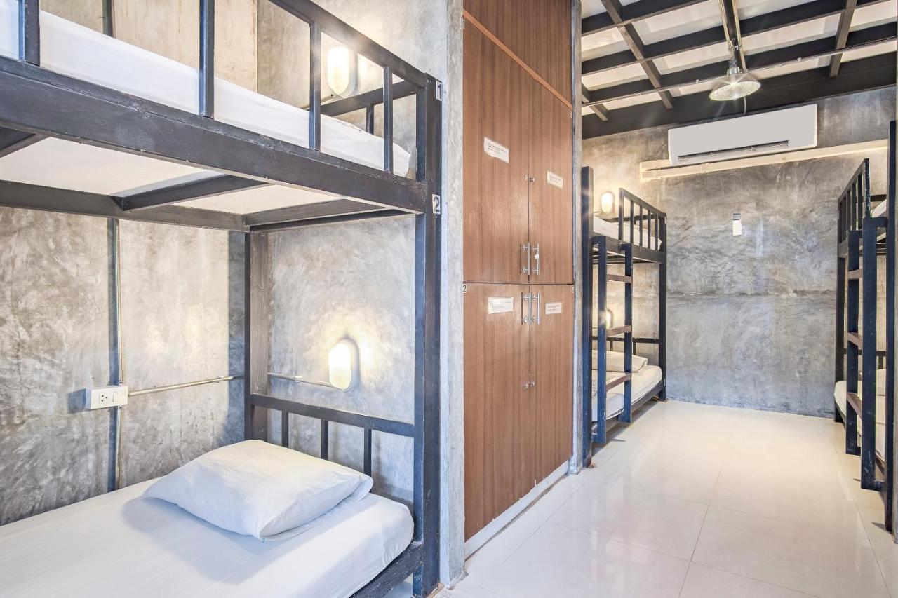 Oyo 585 Freedom Hostel @ Phi Phi Экстерьер фото