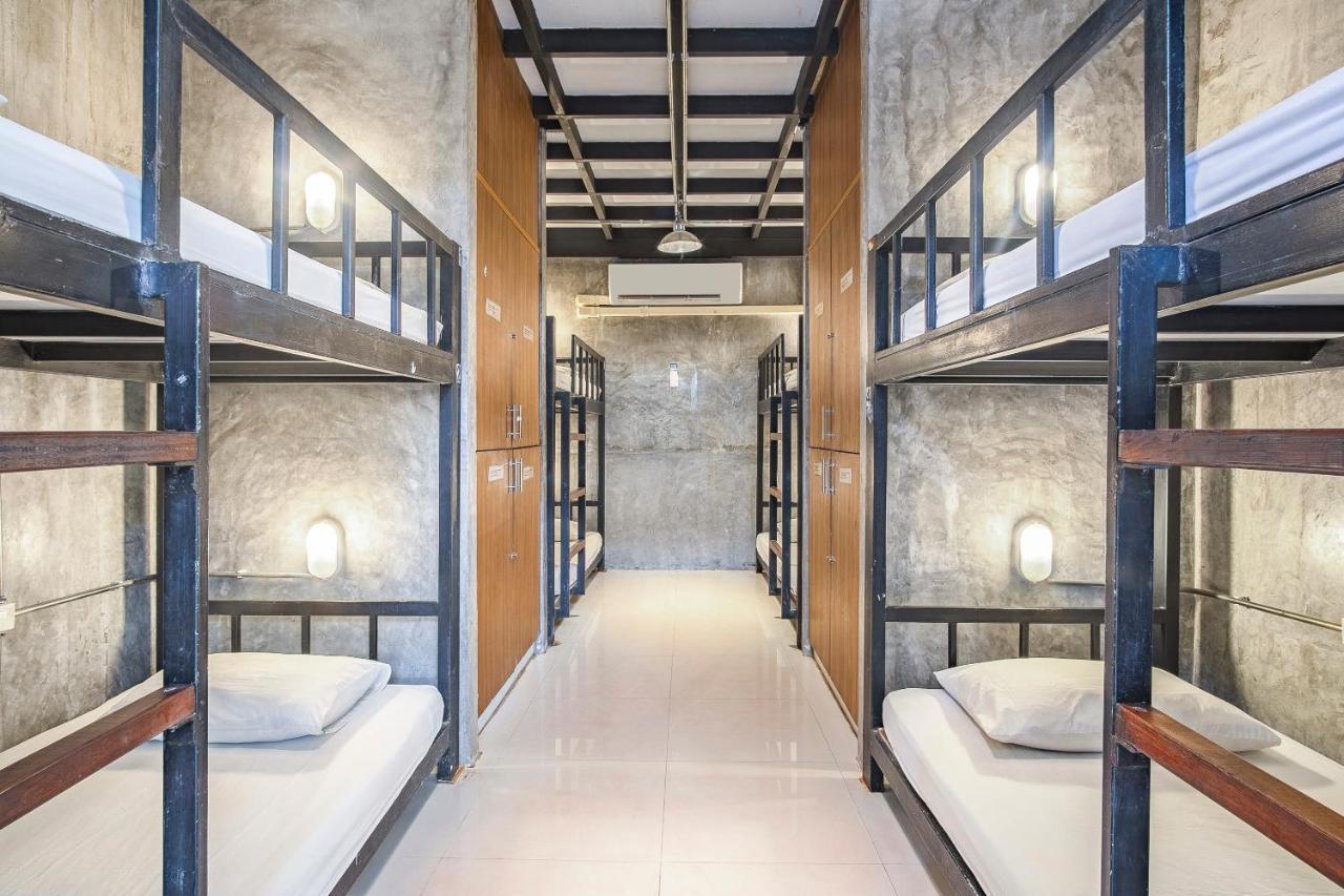 Oyo 585 Freedom Hostel @ Phi Phi Экстерьер фото